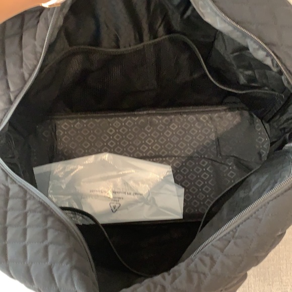 Nwt vera bradley grand traveler duffel bag classic black - Picture 10 of 11